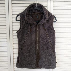 Kuhl fleece "Flight Vest" with stowaway hood - S